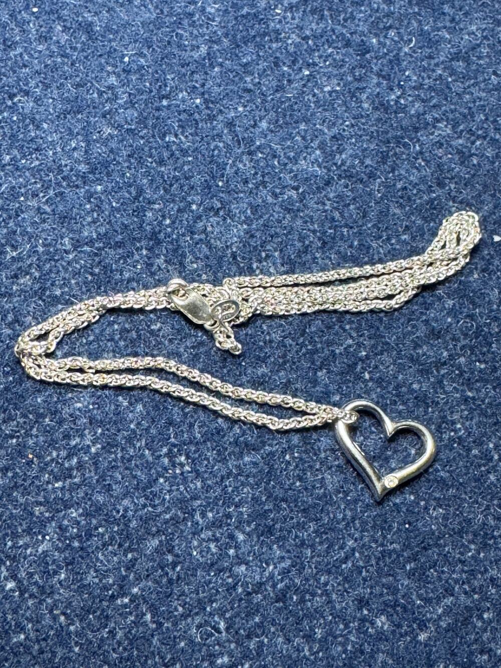 925 Sterling Silver Floating Diamond Chip 16in Heart Necklace